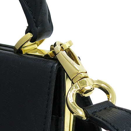 Ferragamo(��󰡸�) DK 21 6167 ���� CALF ���� �̴� ��Ʈ�� + ũ�ν���Ʈ�� �̹���3 - ���̺��� �߰���ǰ