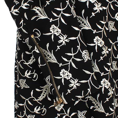 Jill Stuart(����Ʃ��Ʈ) ���ǽ� �̹���3 - ���̺��� �߰���ǰ