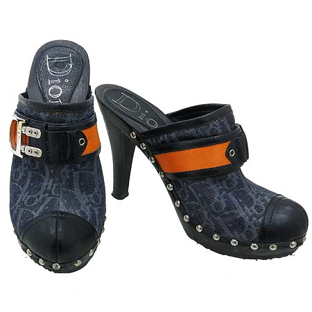 ���  ����