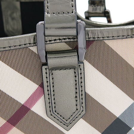 Burberry(������)  ���üũ PVC ��Ű(NICKIE) ���� ����� + ���� �Ŀ�ġ �̹���4 - ���̺��� �߰���ǰ