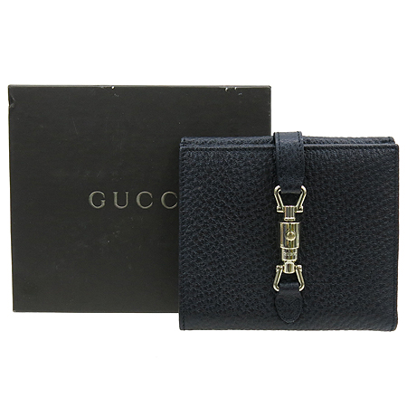 ����  ������