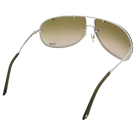 Dior(ũ����î���) WINDSHIELD1 SART �ǹ� ���� ���۶� �̹���3 - ���̺��� �߰���ǰ