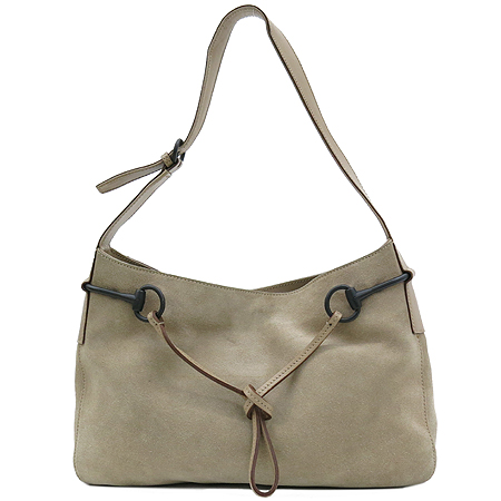 ����  �����