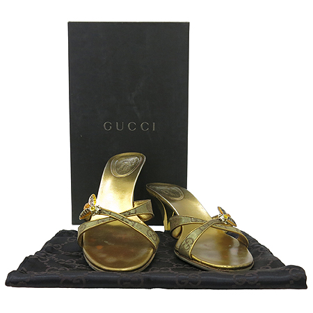 ����  ����