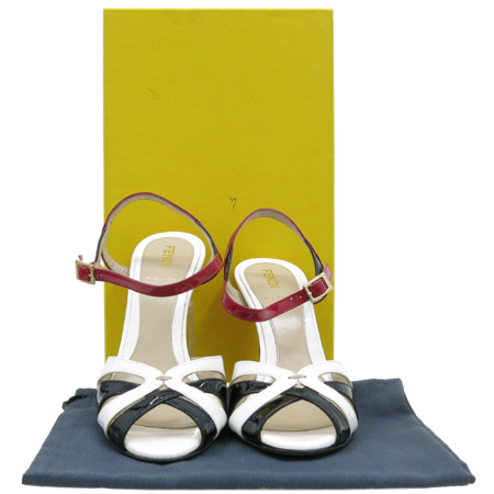 ���  ����