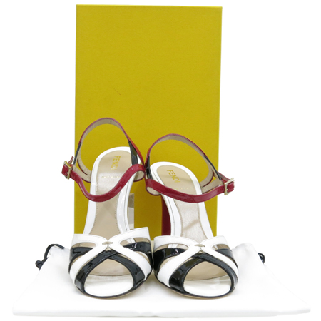 ���  ����