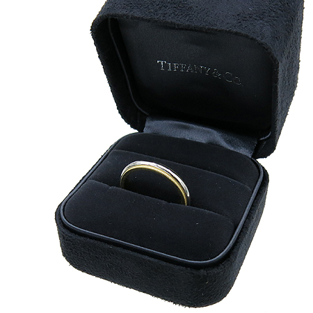 Tiffany(Ƽ�Ĵ�) PT950(�÷�Ƽ��) 18K ��� �޺� �б׷��� 3MM ���� - 23 ȣ �̹���2 - ���̺��� �߰���ǰ