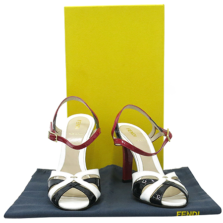 ���  ����