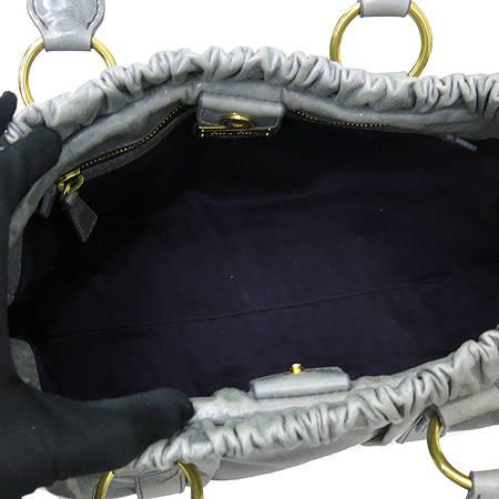 MiuMiu(�̿�̿�) VITELLO SHINE(���ڷ� ����) �׷��� ��Ʈ�� + ��� ��Ʈ�� �̹���7 - ���̺��� �߰���ǰ