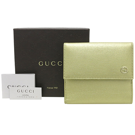 ����  ������