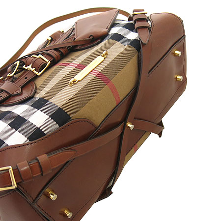 Burberry(������) ���� �ΰ� ��Ʈ ��� �Ͽ콺 üũ ���� ���� Ʈ���� ��Ʈ�� + ��� ��Ʈ�� [��õ ������] �̹���5 - ���̺��� �߰���ǰ