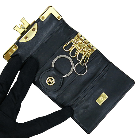 Metrocity(��Ʈ�ν�Ƽ) �������� ����ΰ� �� ��� 4 Ű Ȧ�� ���� �̹���3 - ���̺��� �߰���ǰ