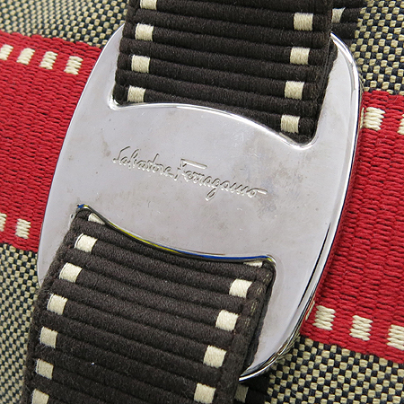 Ferragamo(��󰡸�) 21 7464 ���� VARA(�ٶ�) �ΰ� ������ �к긯 ���� ��Ʈ�� + �����Ʈ�� [��õ��] �̹���4 - ���̺��� �߰���ǰ