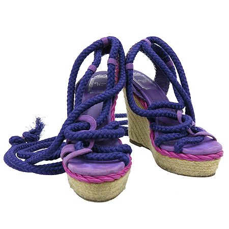 ���  ����