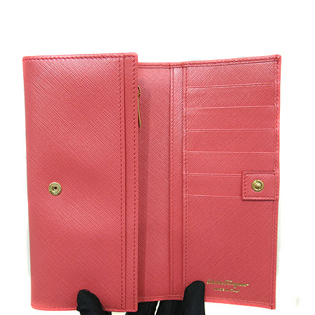 Ferragamo(��󰡸�) 22 B481 ���� ��ġ�� �ΰ� ��� ���ǾƳ� ������ [��õ ������] �̹���4 - ���̺��� �߰���ǰ