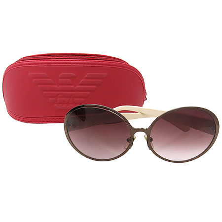 �Ƹ�����  ���۶�