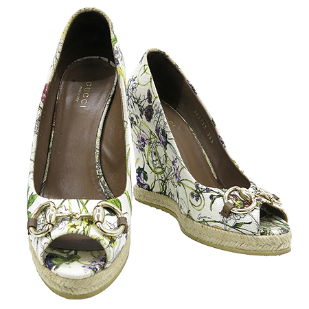 ����  ����