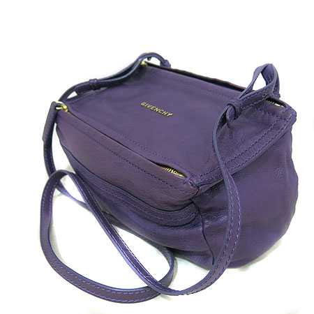 GIVENCHY(�����) 11L5253109  ���� �ǵ��� �̴� ������ ũ�ν��� [��õ ������] �̹���3 - ���̺��� �߰���ǰ