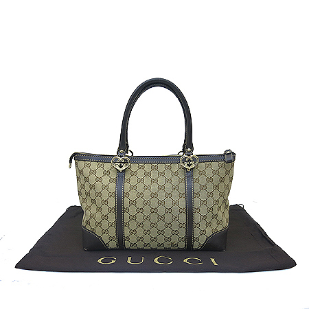 ����  �����