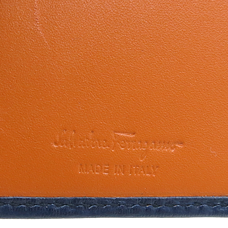 Ferragamo(��󰡸�) 66 9968 ���� �ΰ� ��� ���̺� ���� ������ ������ �̹���5 - ���̺��� �߰���ǰ