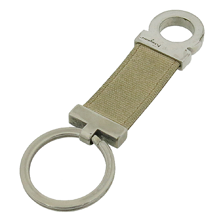 Ferragamo(��󰡸�) 22 0108 ���� ��ġ�� ŰȦ�� �̹���3 - ���̺��� �߰���ǰ