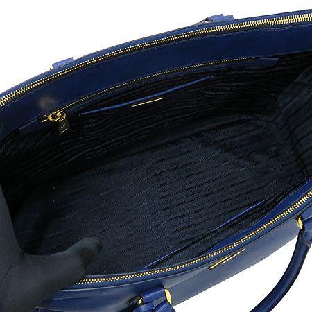 Prada(�����) BN1802 SAFFIANO LUX NERO ���� ���ǾƳ� ���� ����ΰ� ��Ʈ�� �̹���7 - ���̺��� �߰���ǰ