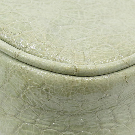 MiuMiu(�̿�̿�) ���� �ΰ� ũ��Ŀ���� ���� ������ ����� �̹���5 - ���̺��� �߰���ǰ