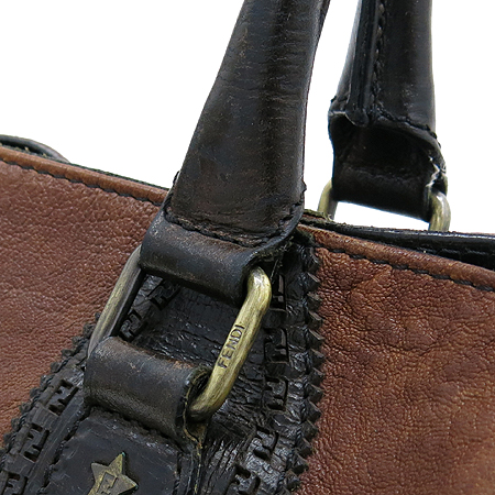 Fendi(���) 8BN162 ���ָ� ���� CALF ���� ��Ʈ�� �̹���3 - ���̺��� �߰���ǰ