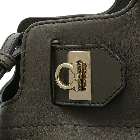 Ferragamo(��󰡸�) 21 C537 ��ũ ���� ���� 2WAY �̹���4 - ���̺��� �߰���ǰ