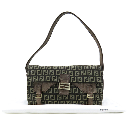 ���  �����