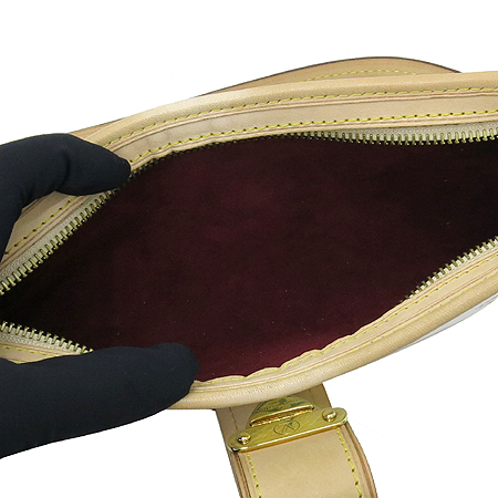 Louis Vuitton(���̺���) M40049 ���׷� ��Ƽ �÷� ȭ��Ʈ �ȸ� Ŭ��ġ �� ����� �̹���6 - ���̺��� �߰���ǰ