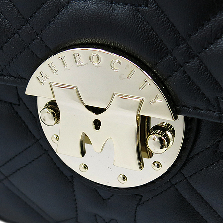 Metrocity(��Ʈ�ν�Ƽ) MQ362 �������� Ŭ���� ����ΰ� ü�� ����� �̹���4 - ���̺��� �߰���ǰ