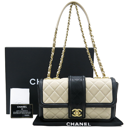 Chanel() A90670Y10509 C6965  CC   ȥ ΰ ü ÷  []