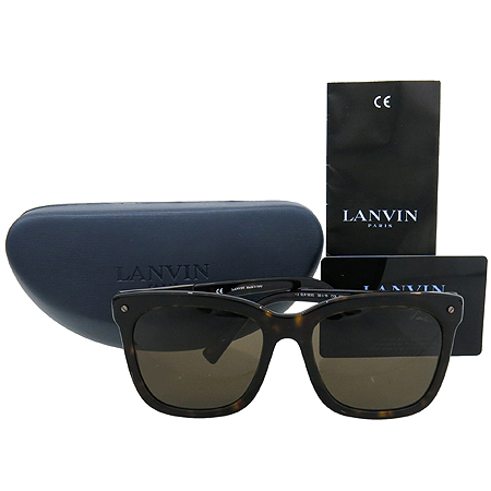 ����  ���۶�