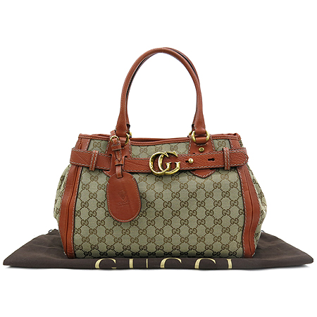 ����  �����