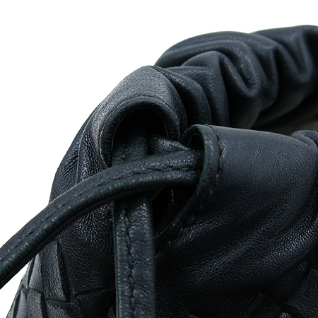 BOTTEGAVENETA(���װ�����Ÿ) 245590 V0016 8175 ��Ʈ��ġ���� ���� �������� ũ�ν��� �̹���4 - ���̺��� �߰���ǰ