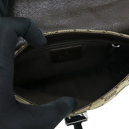 Gucci(����) 131236 GG�ΰ� �𰡵� �����Ŭ ���� �̹���5 - ���̺��� �߰���ǰ