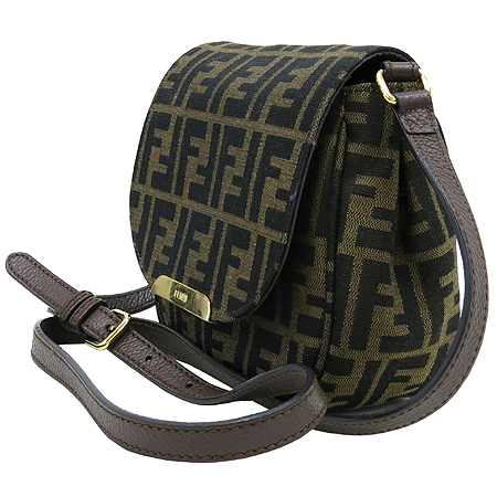 Fendi(���) 8BT213 ��ī �ΰ� �к긯 ũ�ν��� �̹���3 - ���̺��� �߰���ǰ