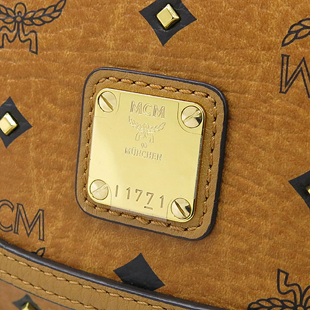 MCM(������) MWR 3AVIT78 CO001 ���佺 ��� ���͵� ��� ũ�ν��� �̹���4 - ���̺��� �߰���ǰ