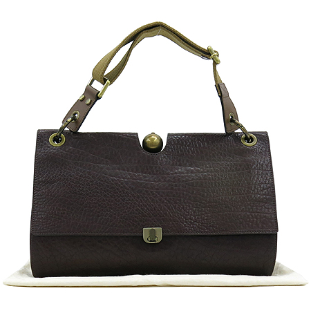 ������  �����