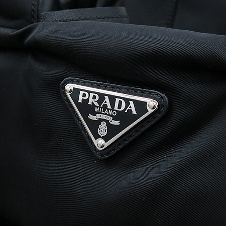 Prada(�����) BN2616 ���� �÷� �к긯 BOMBER(����) �е� ��Ʈ�� + ��� ��Ʈ�� �̹���4 - ���̺��� �߰���ǰ