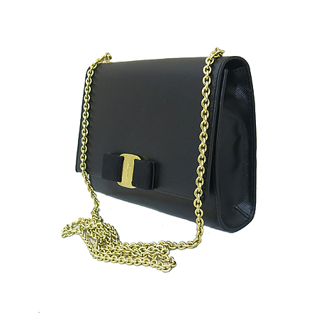 Ferragamo(��󰡸�) 22 B558 ���ǾƳ� ���� ������� ���� ü�� ũ�ν��� [��������] �̹���2 - ���̺��� �߰���ǰ