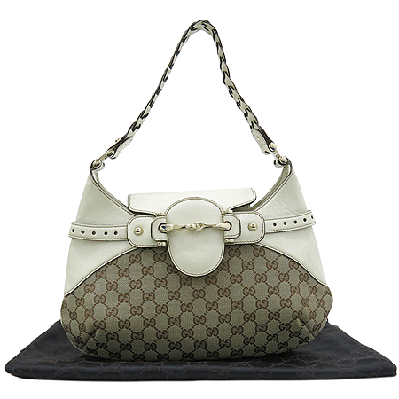 ����  �����