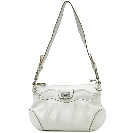 Ferragamo(��󰡸�) 21 7381 ȭ��Ʈ���� ���� ��ġ�� �ΰ� ��� �̴� ����� �̹���2 - ���̺��� �߰���ǰ