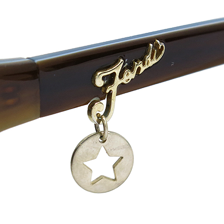 Fendi(���) FS5136 ��Ÿ �ΰ� ȣ�� ���� ���۶� �̹���5 - ���̺��� �߰���ǰ