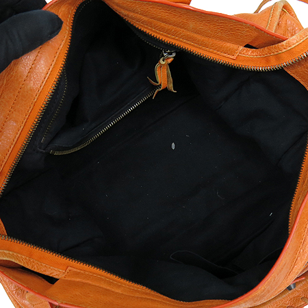 Balenciaga(�߷��þư�) 115748 �������÷� CLASSIC (Ŭ����) CITY (��Ƽ) 2WAY + �����ſ� �̹���5 - ���̺��� �߰���ǰ