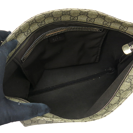 Gucci(����) 201446 GG�ΰ� PVC ���� ���� Ʈ���� ũ�ν��� �̹���5 - ���̺��� �߰���ǰ