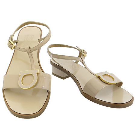 Ferragamo(��󰡸�) 02155 ������ ���̴�Ʈ ��ġ�� ��� ������ ���� �̹���2 - ���̺��� �߰���ǰ