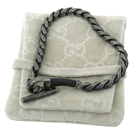 ����  ����