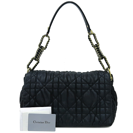 ���  �����